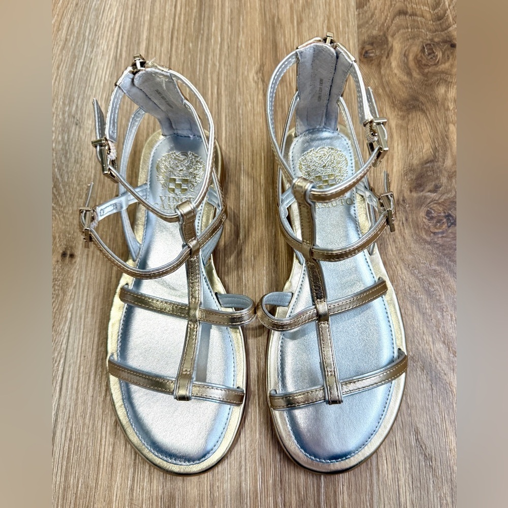 Vince Camuto Gold Metallic Multi-Strap Gladiator Flat Sandals Size 6M / 36.5